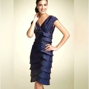 Adrianna Papell tiered layered cocktail dress in black size 24W.